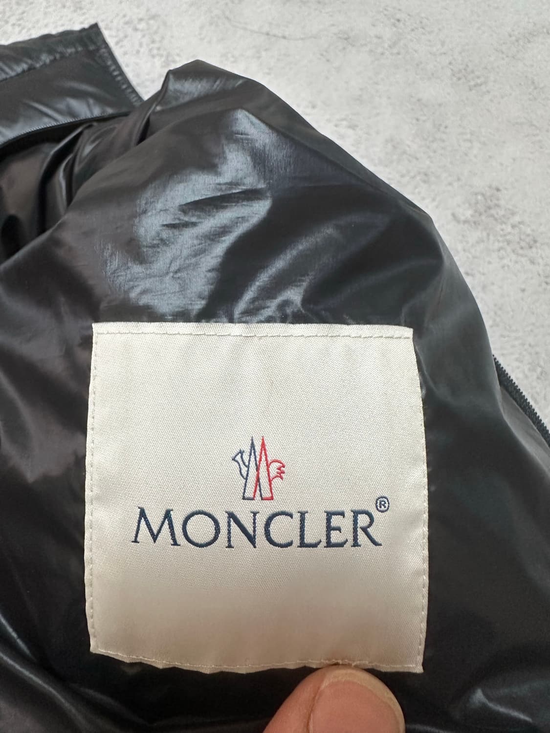 몽클레어 구이 조끼패딩 상품이미지5