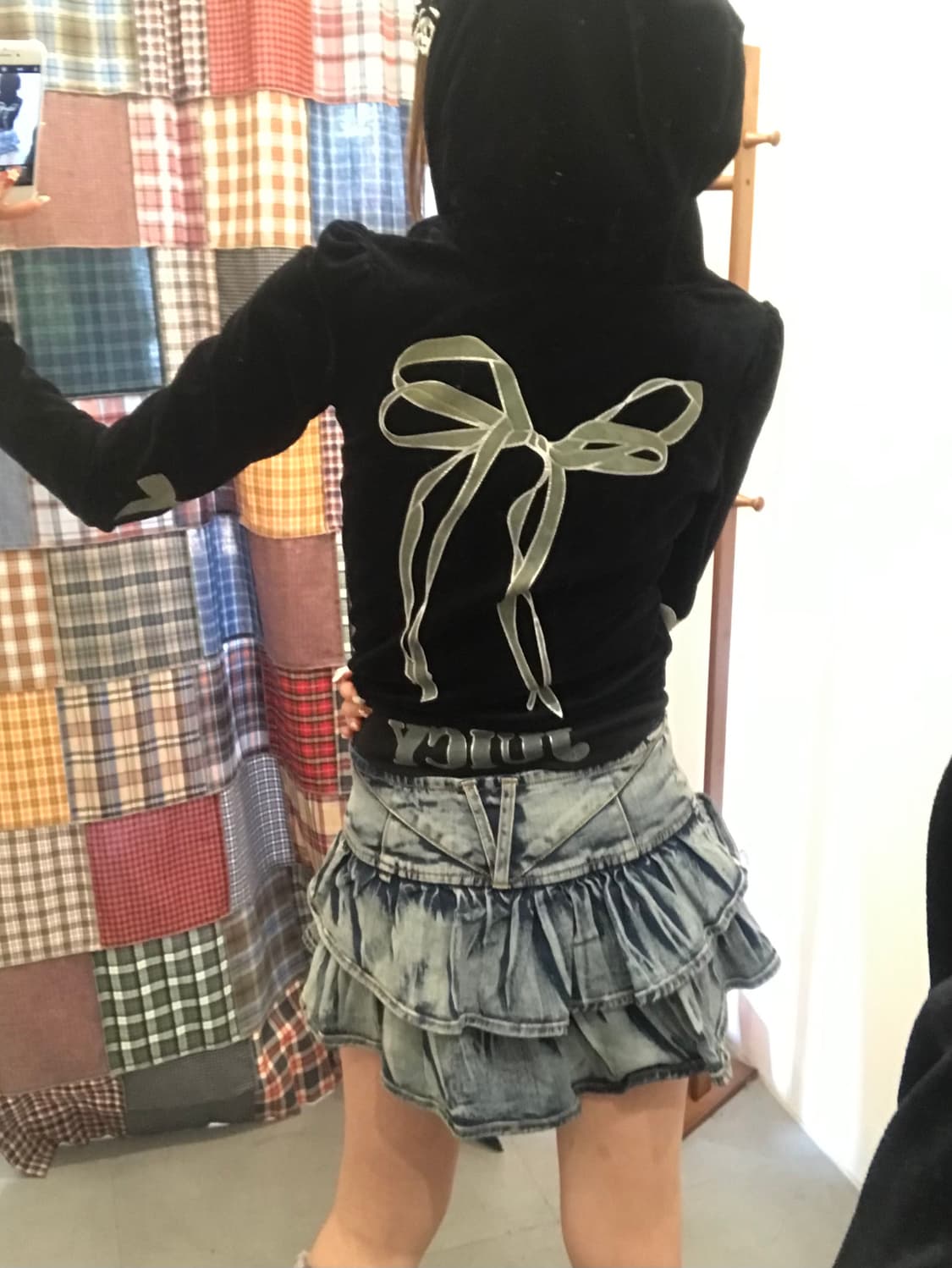 쥬시꾸띄르 블랙 리본 패턴 후드집업 상품이미지3