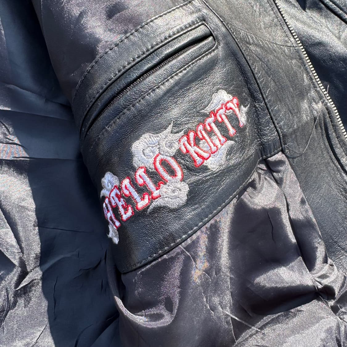 [L] 90s Sanrio 헬로키티 용자수 가죽 레더 자켓 상품이미지9