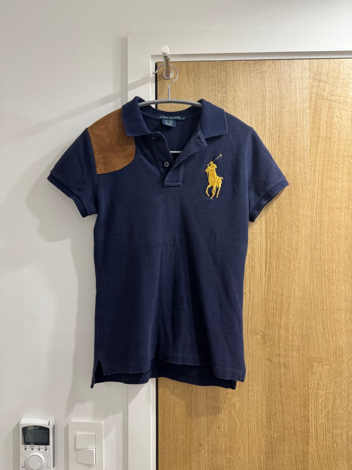 폴로 빅포니 스웨이드 카라티  상품이미지1