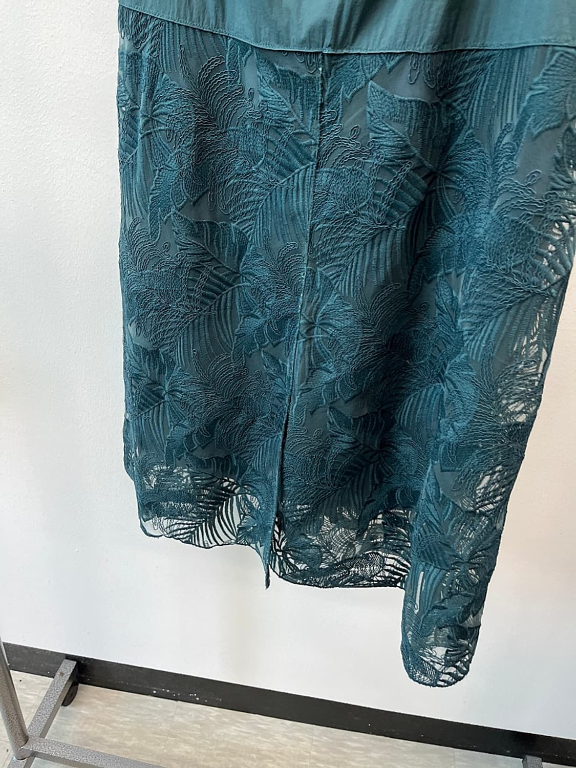 구호 밴딩 레이스 스커트  상품이미지2