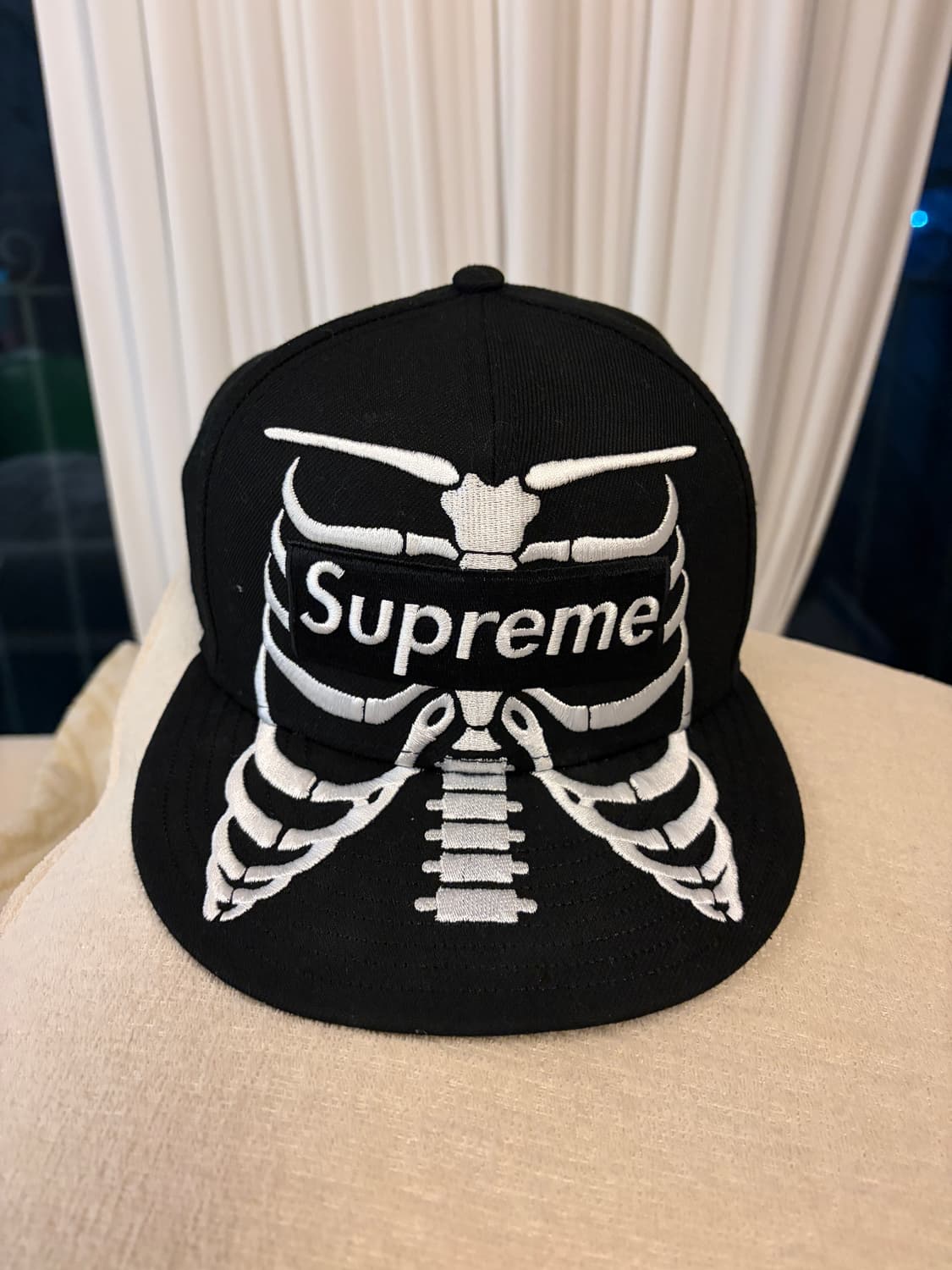 슈프림 본즈 박스로고 뉴에라 블랙 718 상품이미지1