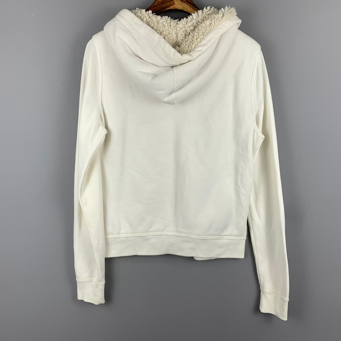 홀리스터 y2k 와투케 양털 울프죠 화이트 후드집업 상품이미지3