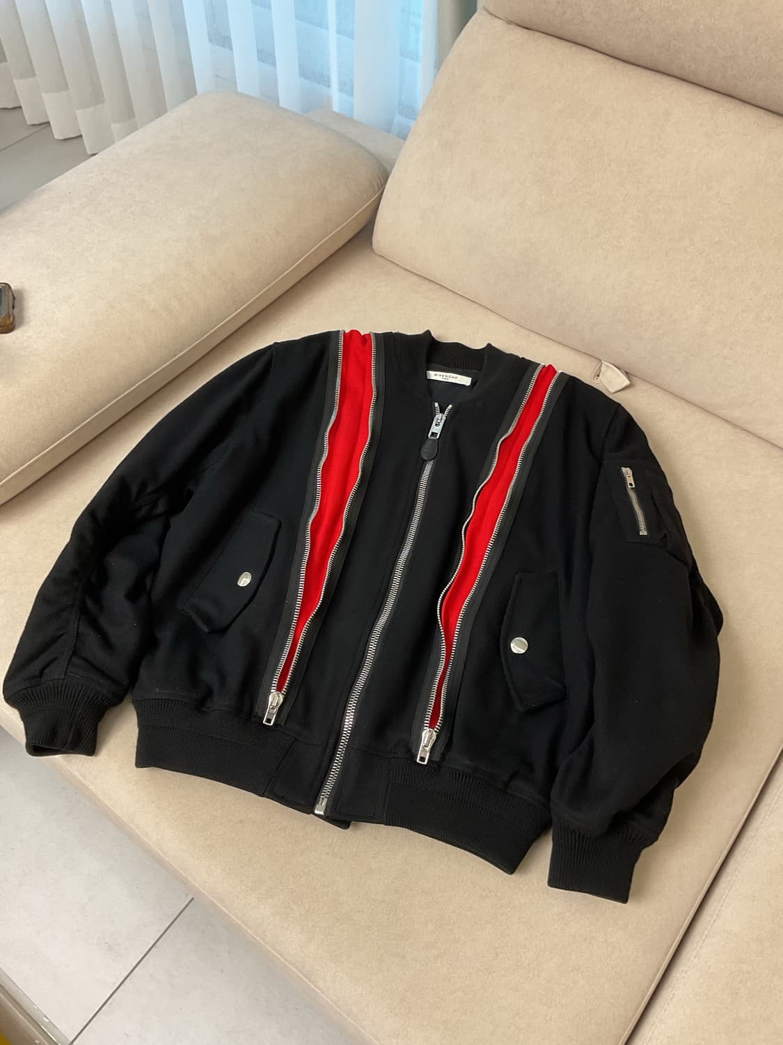 Givenchy cashmere bomber 상품이미지1