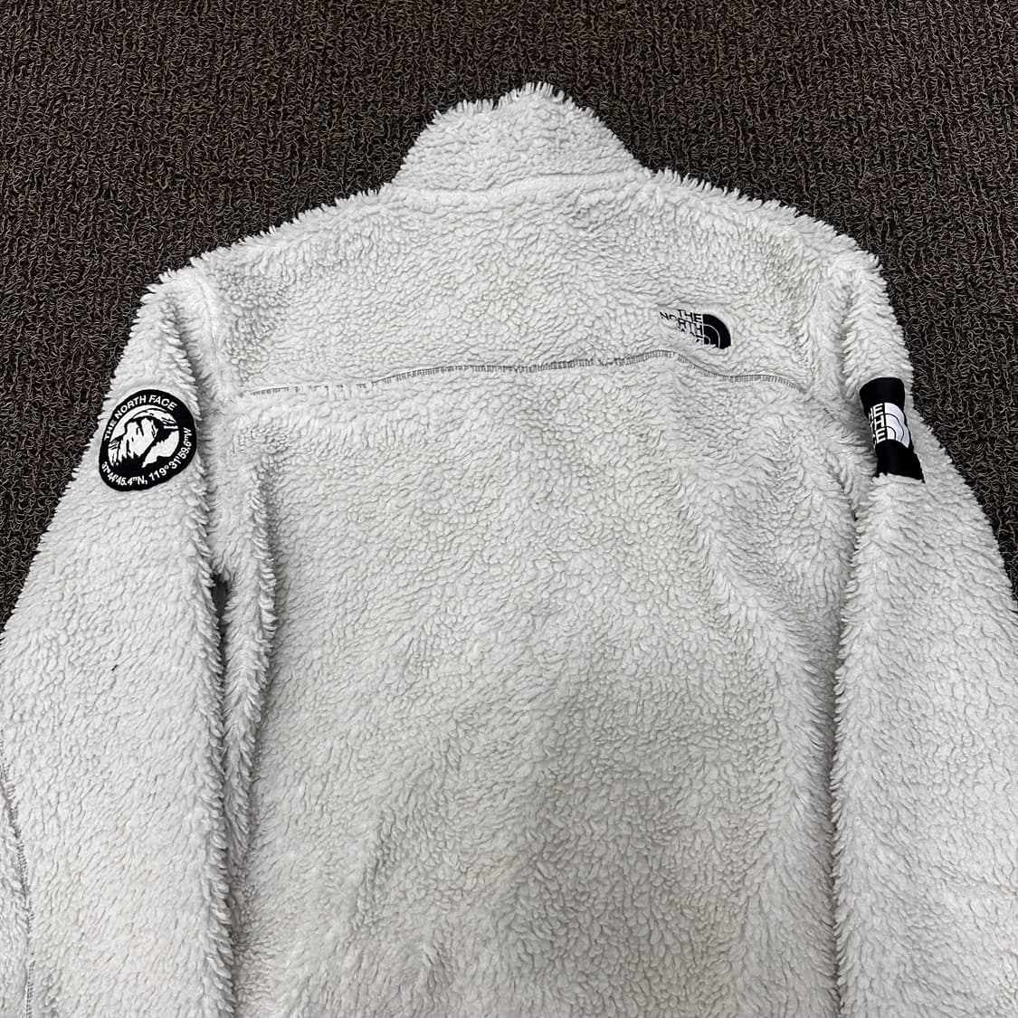 노스페이스 쉐르파 뽀글이 후리스 자켓 화이트 95(M) 상품이미지6