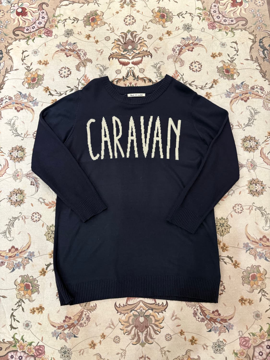 하트마켓 레터링 긴팔니트 상품이미지1