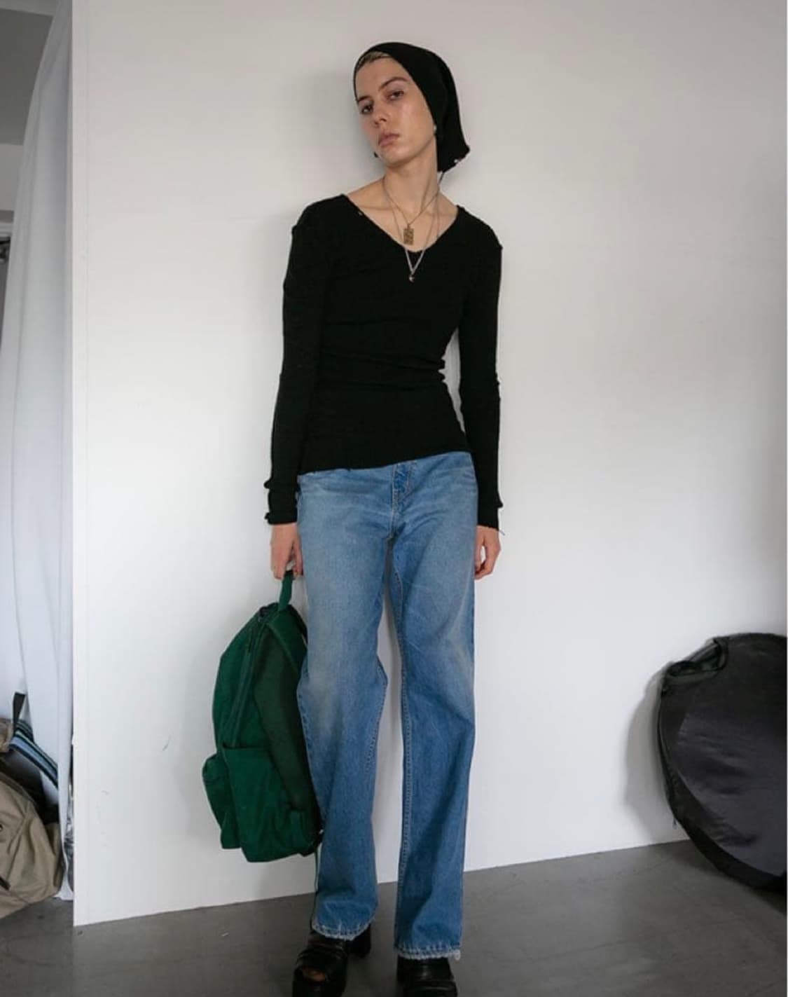 퍼버즈 브이넥 니트 탑 상품이미지2