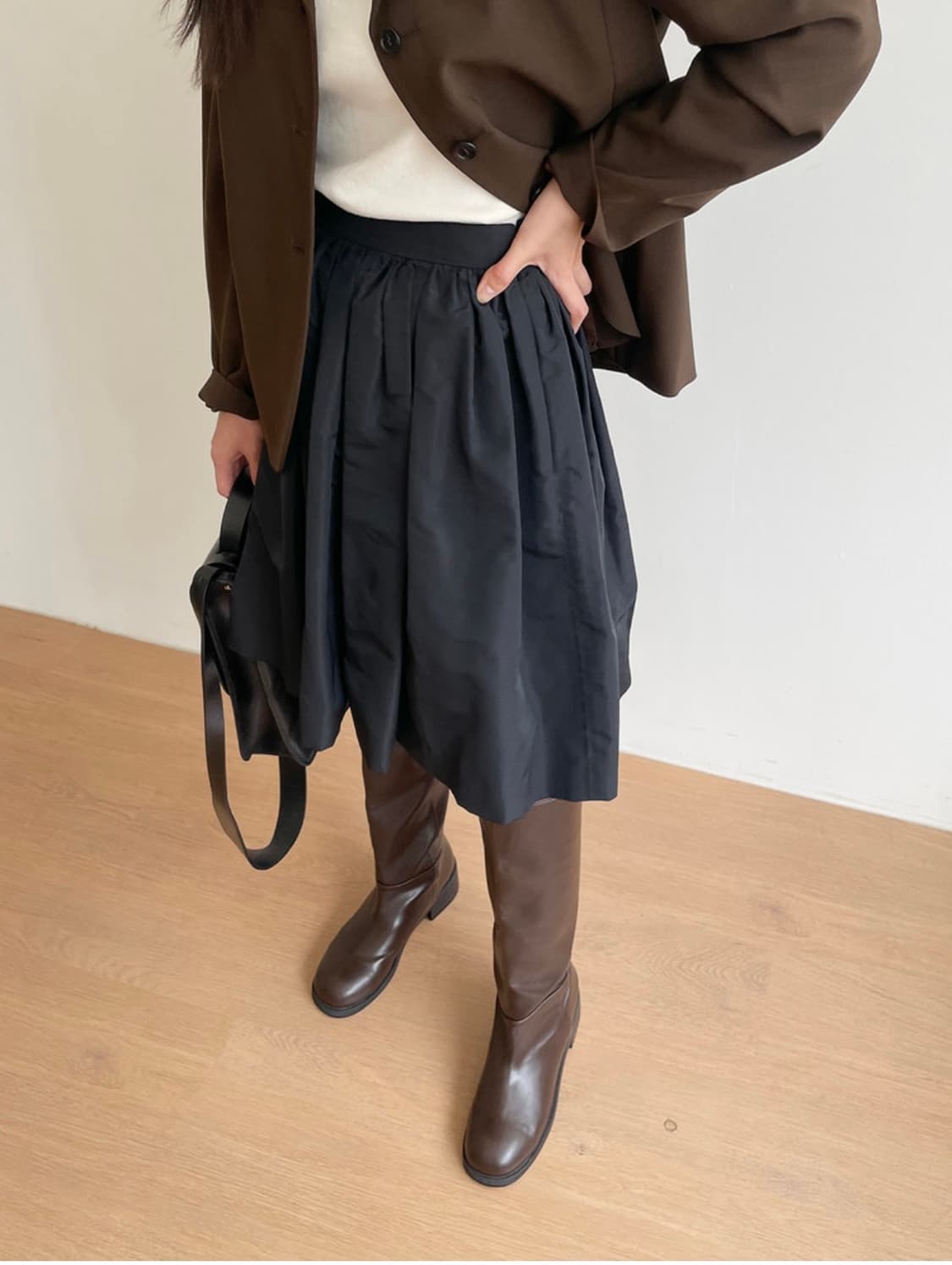 MIU MIU PLEATS MINI SKIRT 상품이미지1
