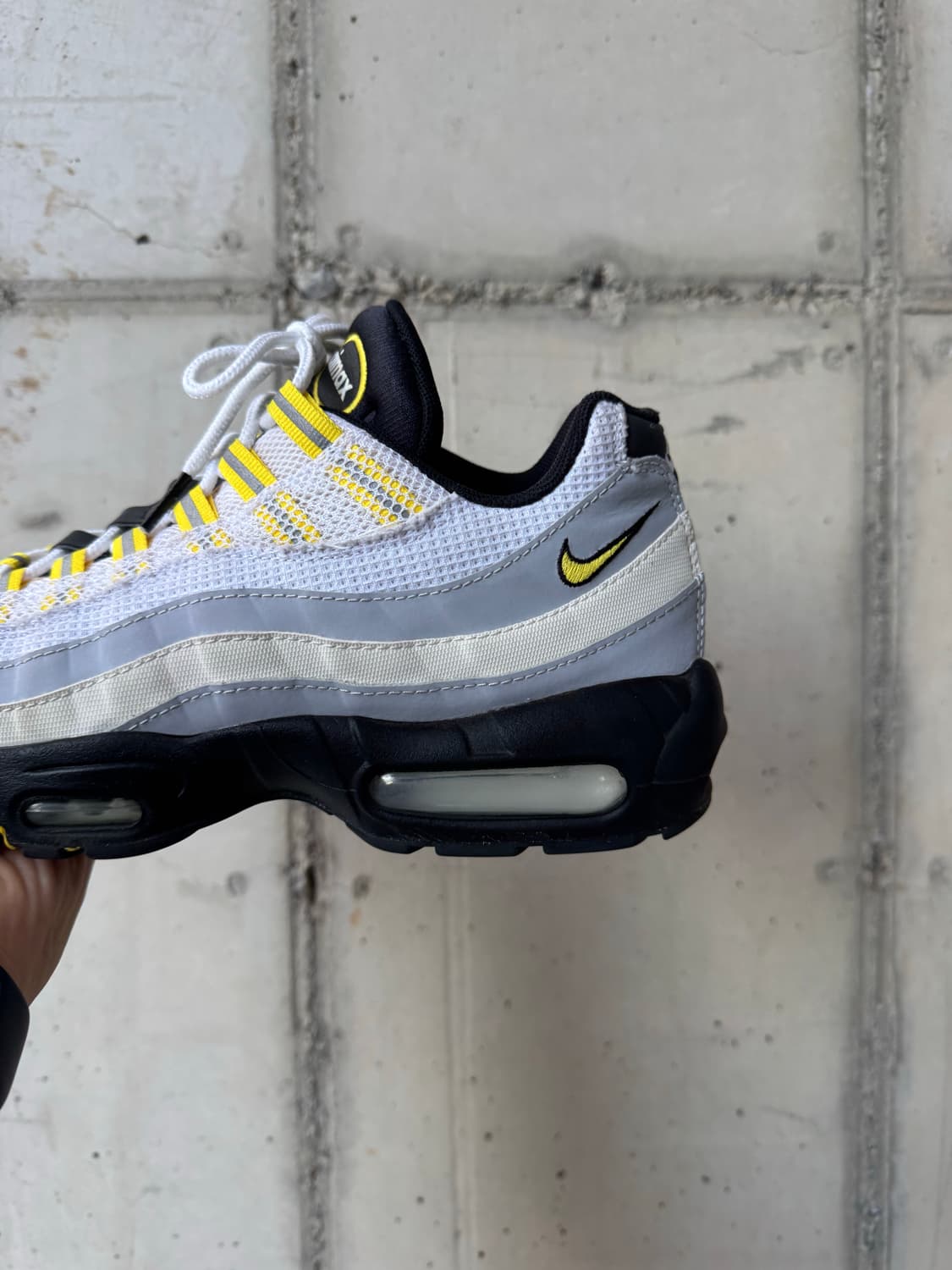 나이키 에어맥스 95 에센셜 화이트 투어 옐로우 상품이미지6