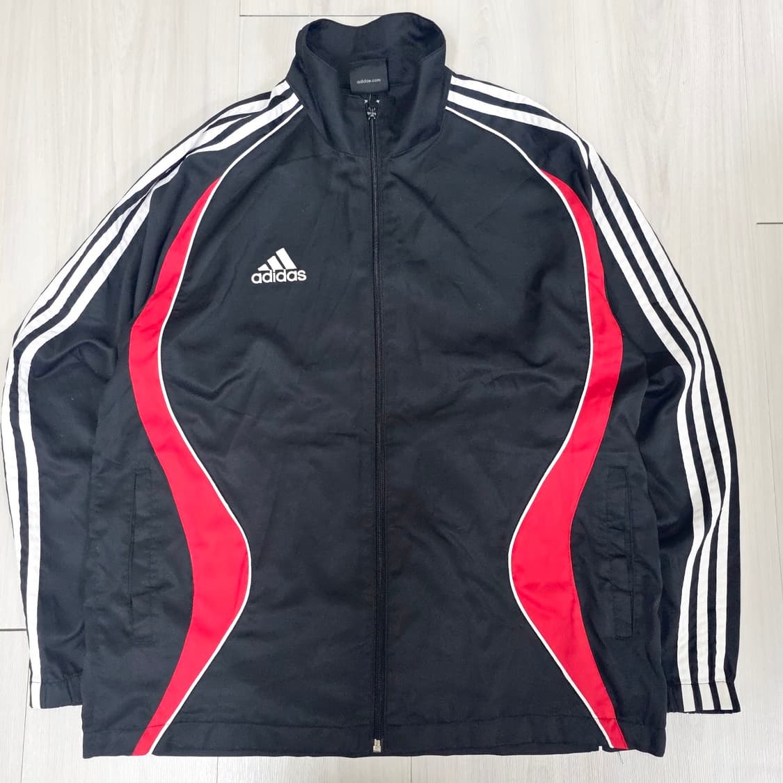 아디다스 가이스트 바람막이 상품이미지2