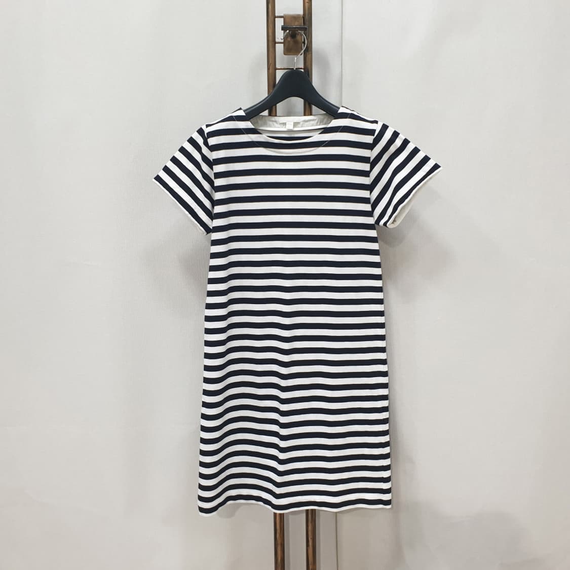 코스cos 스트라이프 반팔 원피스 XS 상품이미지1