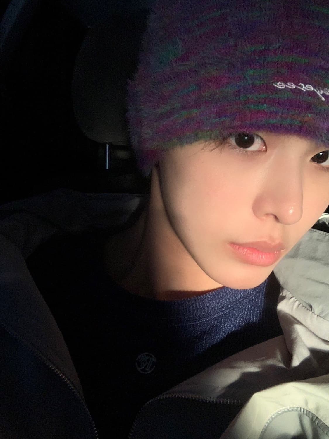 예스아이씨 비니 Hairy Knit Beanie Purple 상품이미지2