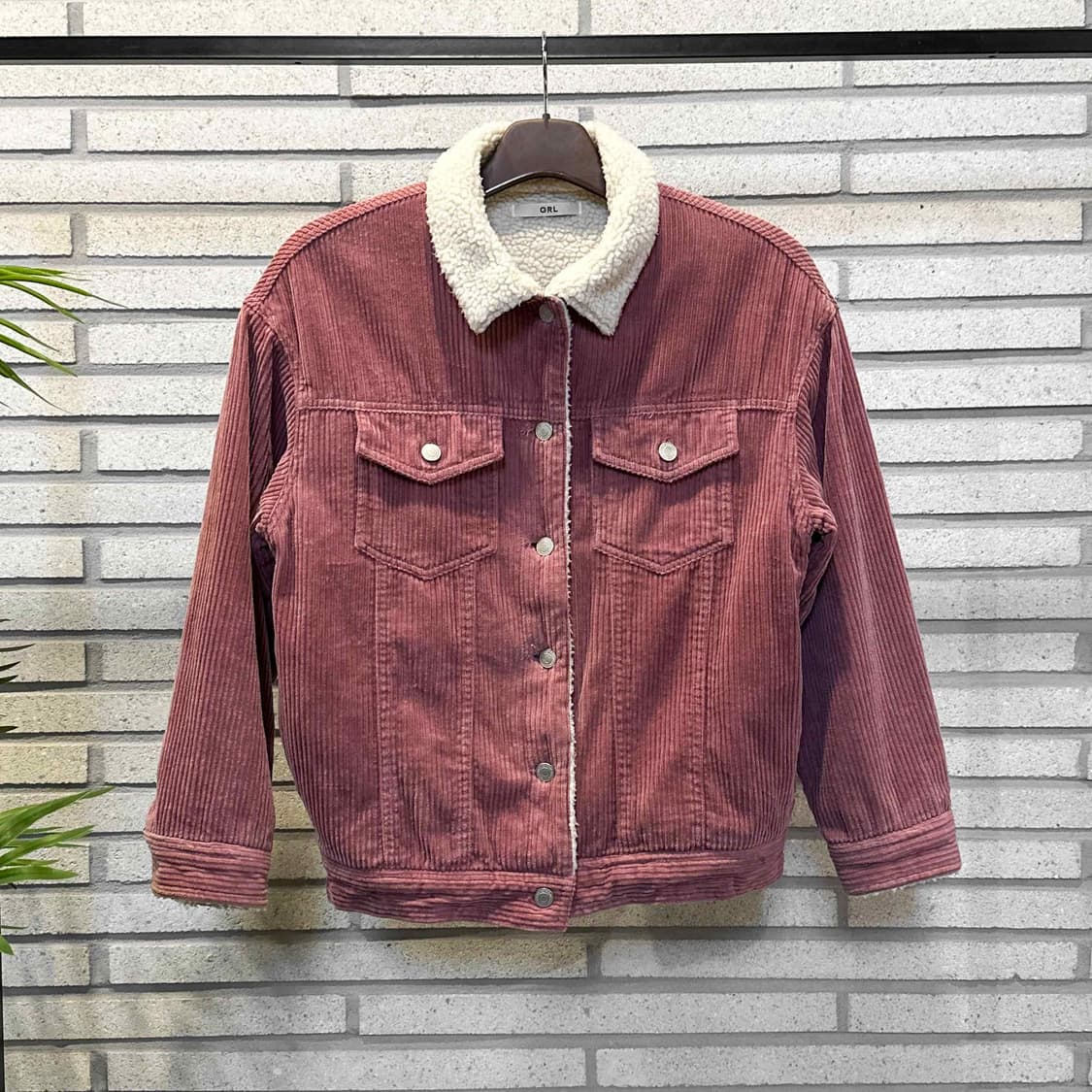 GRL 지알엘 코듀로이 쉐르파 트러커 자켓 세미크롭 디테일 핑크 상품이미지2