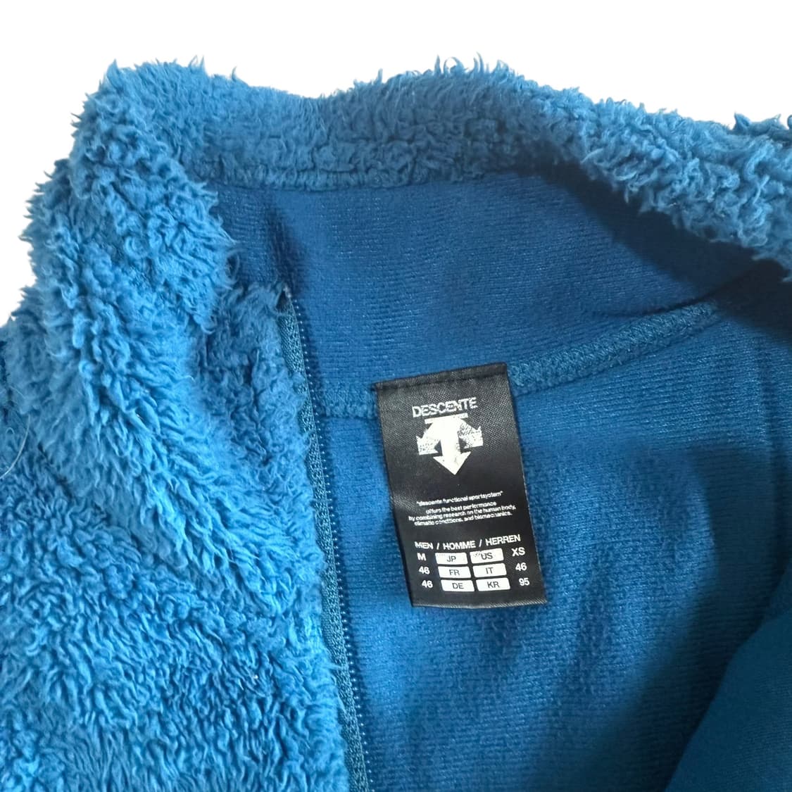 데상트 후리스 상품이미지2