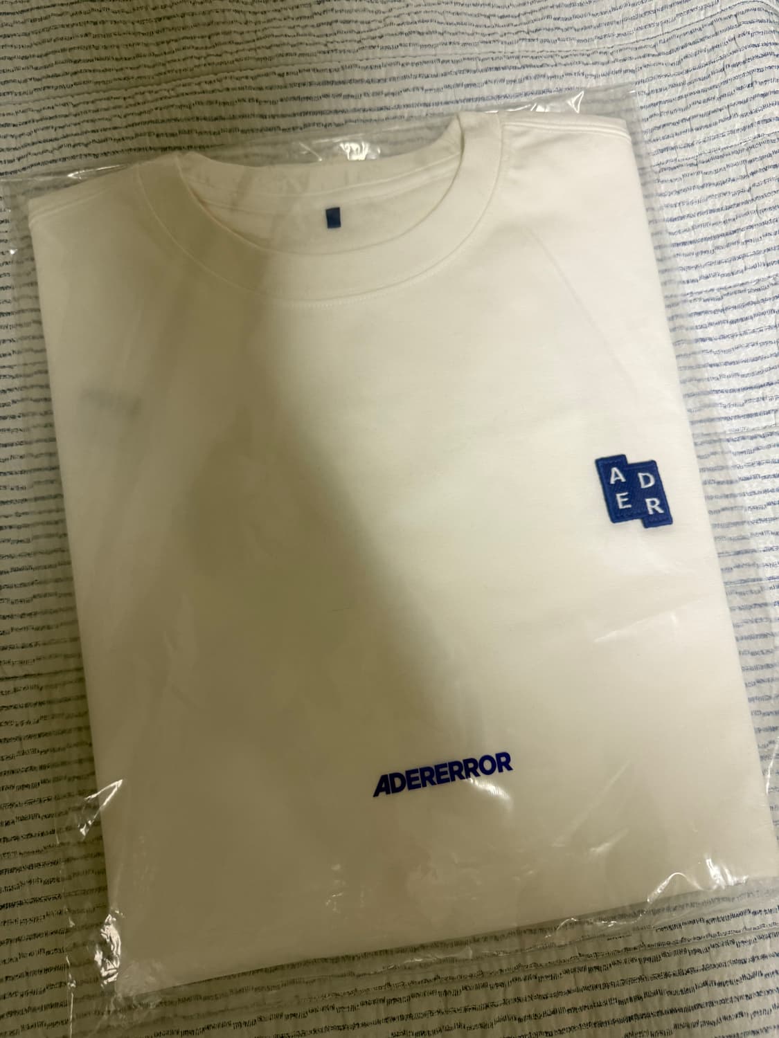 아더에러 시그니피컨트 티셔츠 01 오프 화이트 상품이미지1