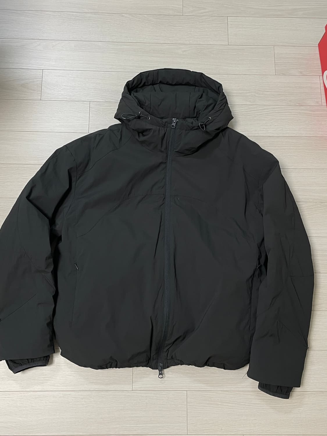 [2]아르반 라이트 쉘 패디드 자켓 차콜 상품이미지1