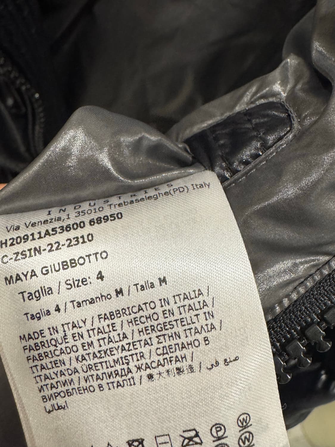 몽클레어 마야 유광패딩 4사이즈 민트급 풀구성 상품이미지4