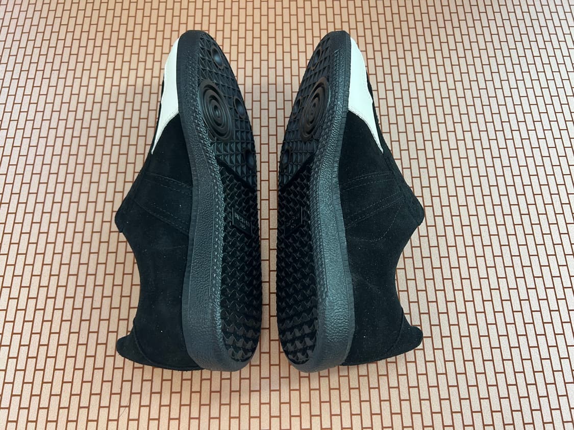 Reproduction of Found 스니커즈 상품이미지6