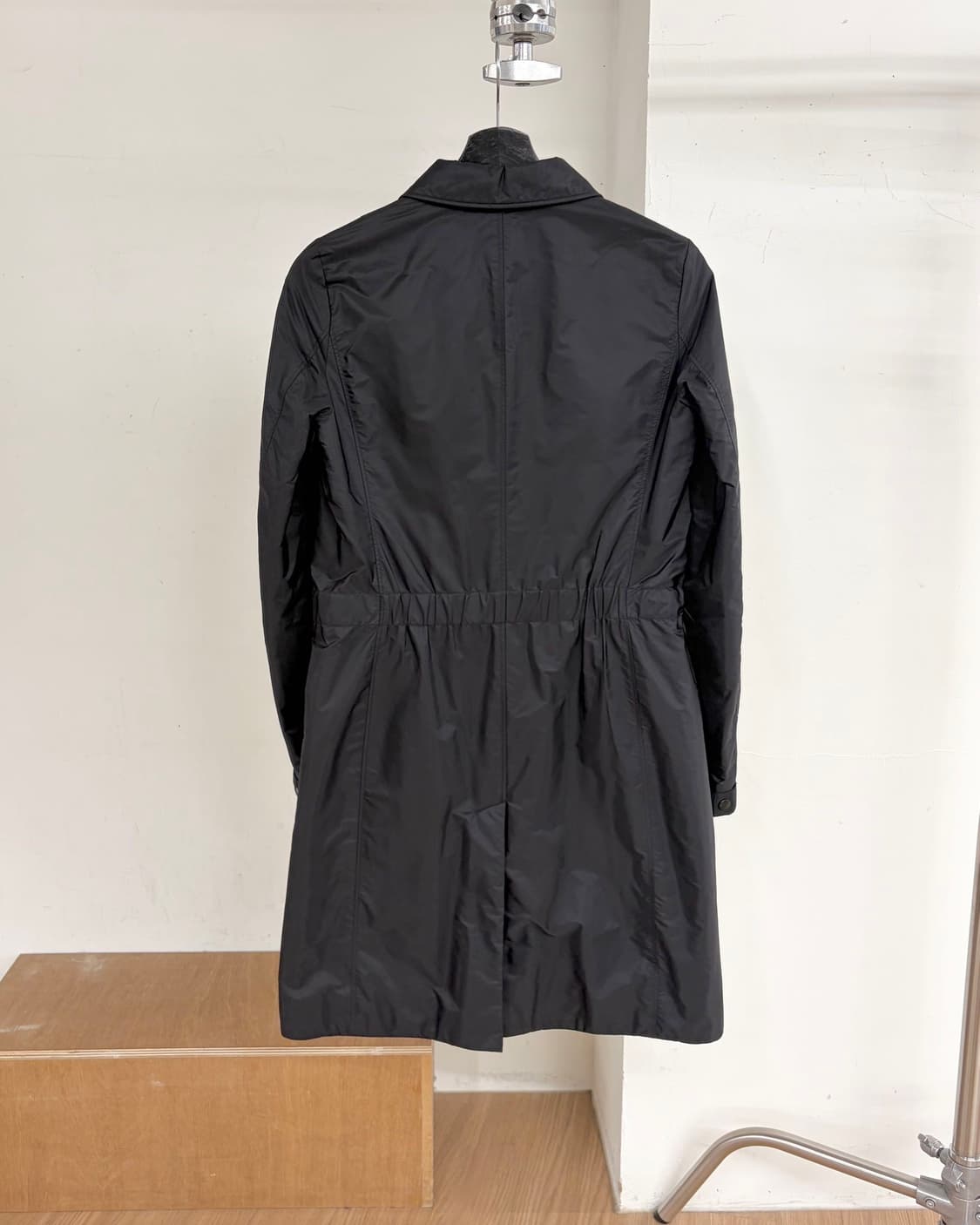 질샌더 블랙 나일론 혼방 벨티드 코트  상품이미지6