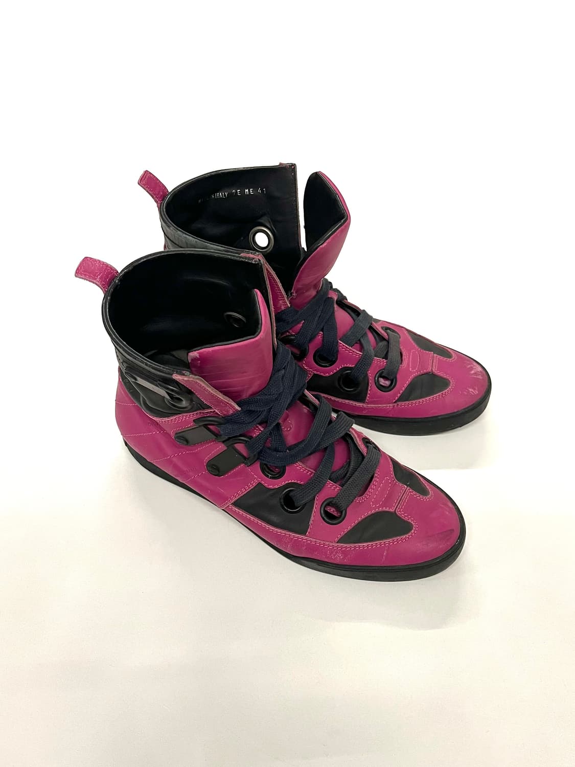 디올 옴므 크리스 반 아쉐 레더 하이탑 스니커즈 상품이미지1