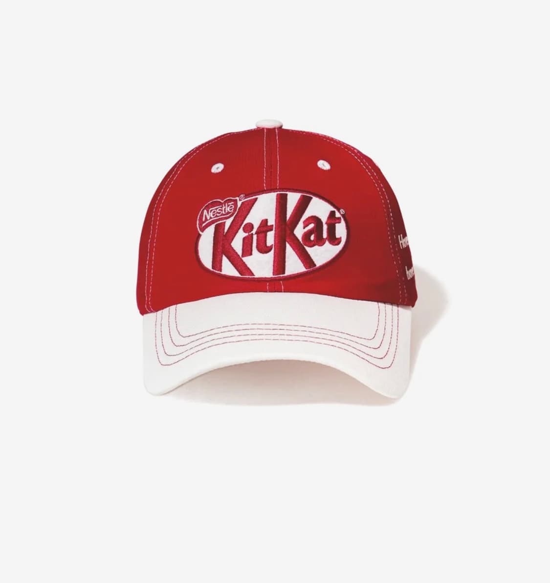 킷캣 x 에이카화이트 볼캡 상품이미지1
