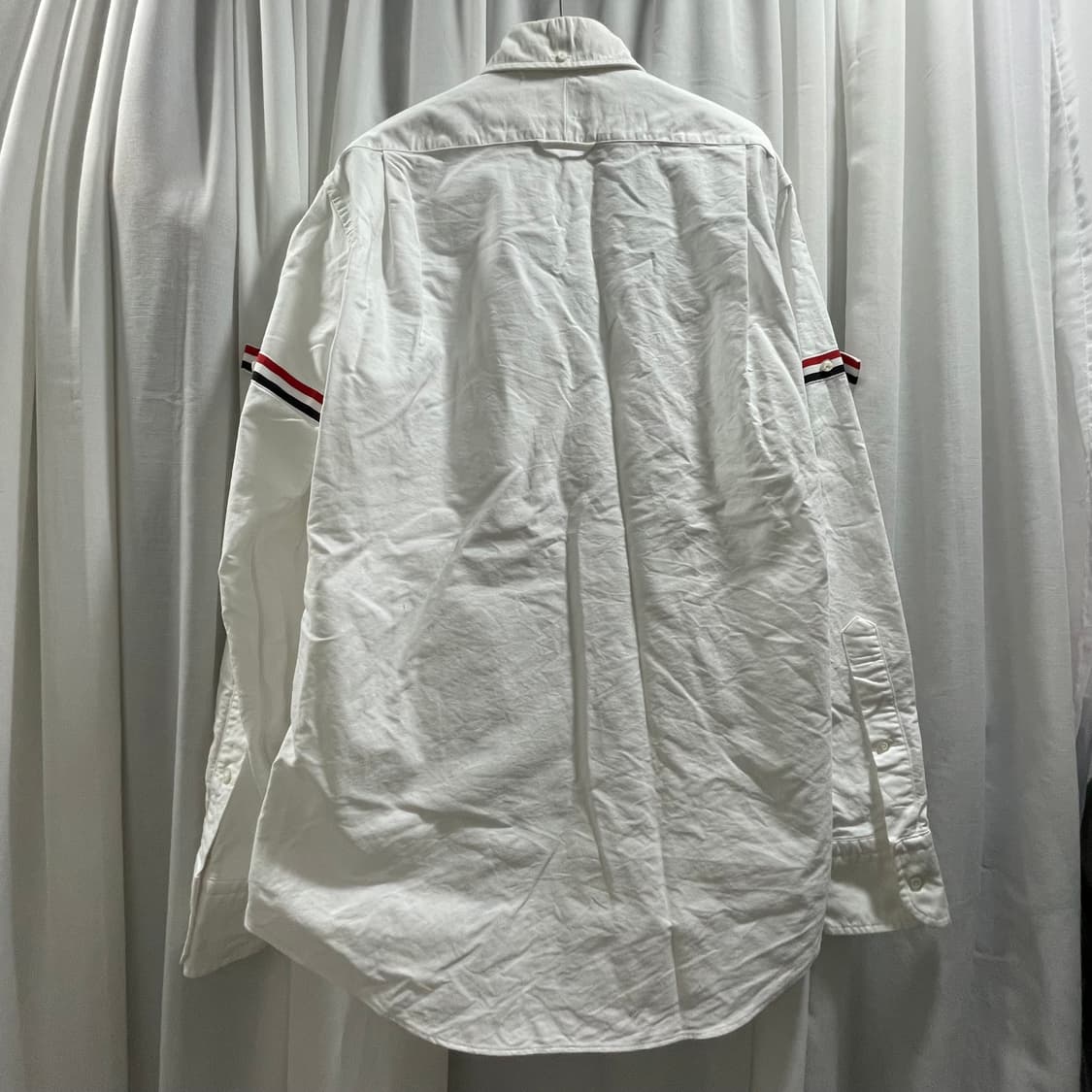 톰브라운/ 트리콜로 암밴드 화이트 셔츠/ 3 상품이미지2