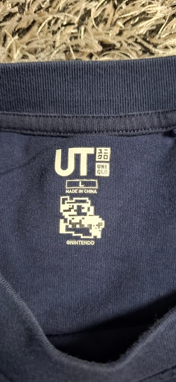 유니클로 마리오 티셔츠 네이비 상품이미지5