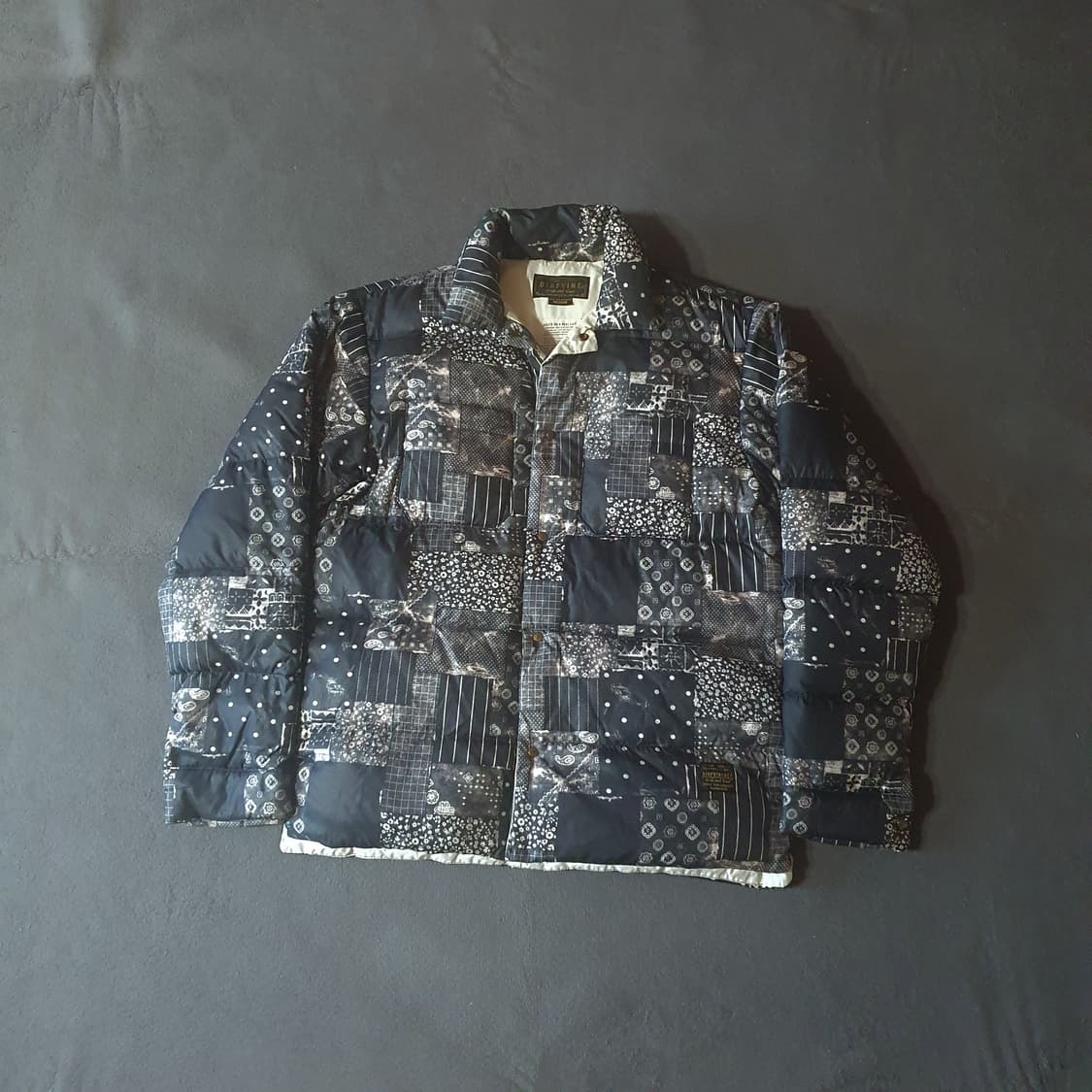 디아프바인 반다나 페이즐리 다운 패딩 자켓 M 상품이미지1