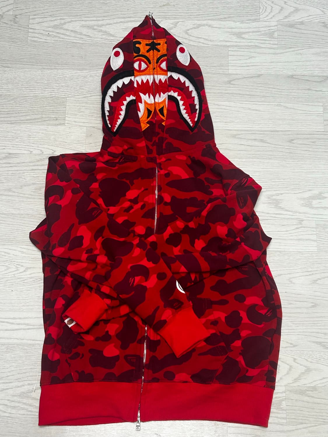 베이프 더블 타이거 샤크 적계 상품이미지2