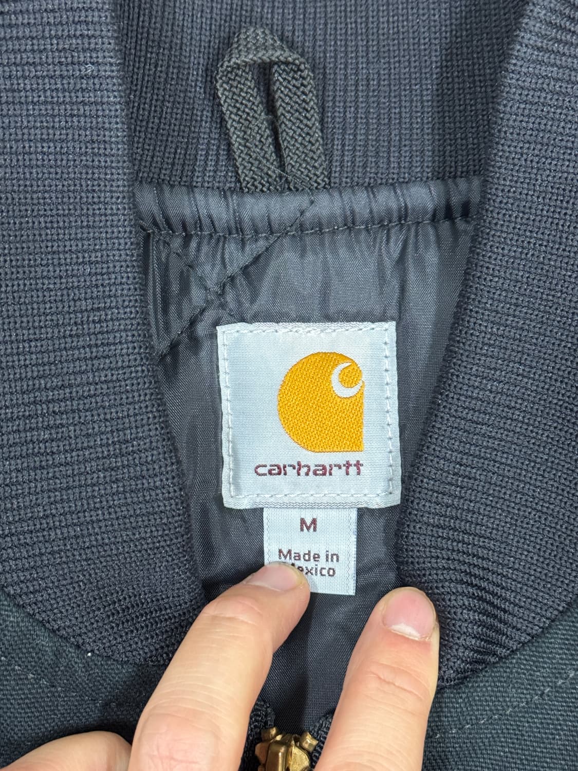 칼하트 패딩 조끼 v01 새상품수준 팔아요. 상품이미지3