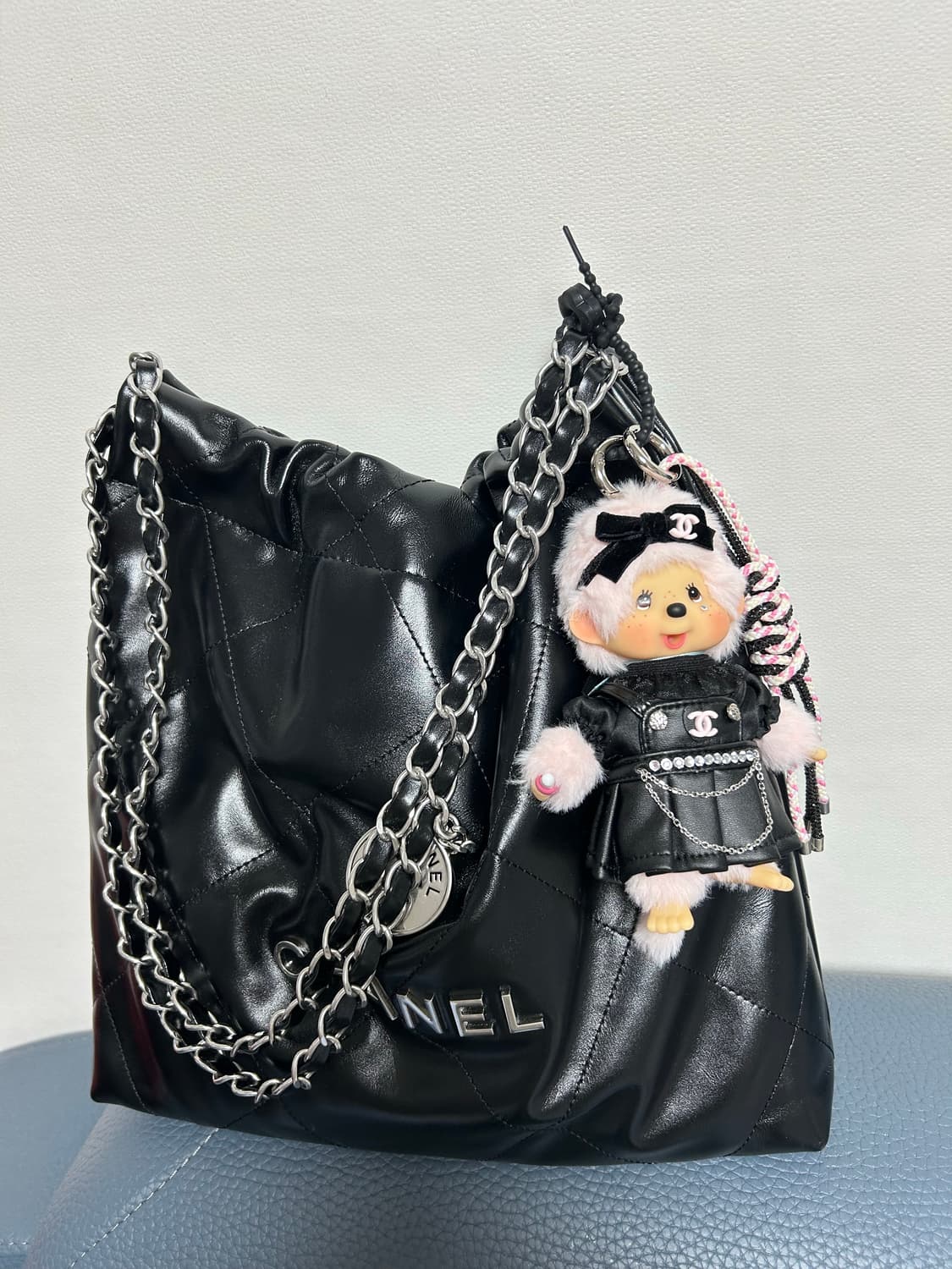 (4)정품몬치치💘블랙레더룩 커스텀키링 상품이미지4