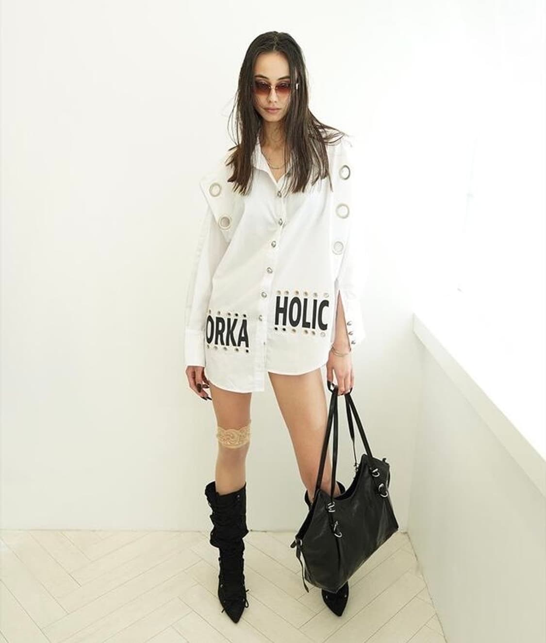 Kimyo Angled Overfit Shirt in White 상품이미지3