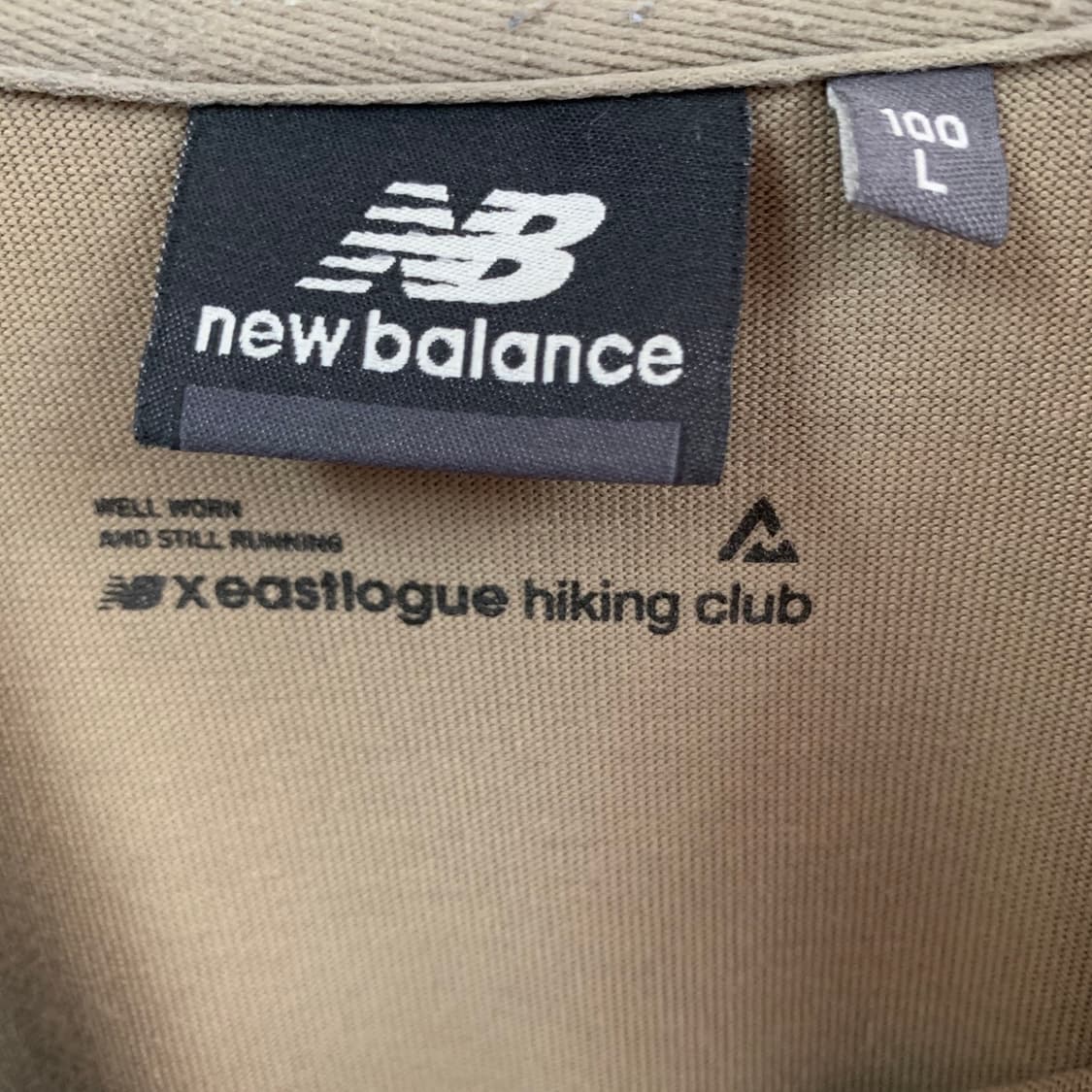 L 뉴발란스 X 이스트로그 콜라보 프린팅 반팔티 상품이미지5