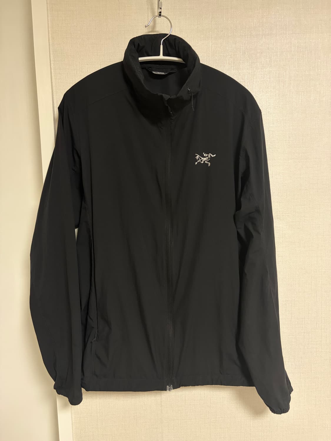 아크테릭스 노딘 바람막이 상품이미지1