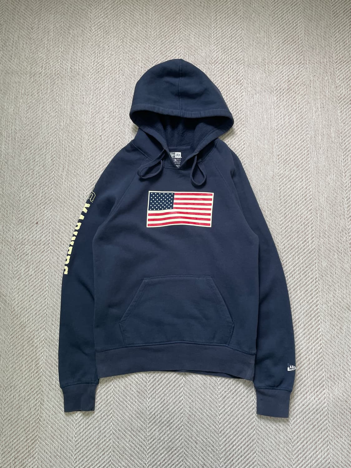 뉴에라 usa 성조기 네이비 후드티 J04113 상품이미지1