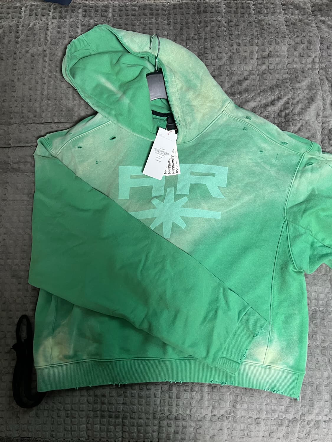 틸던 후드티 상품이미지4