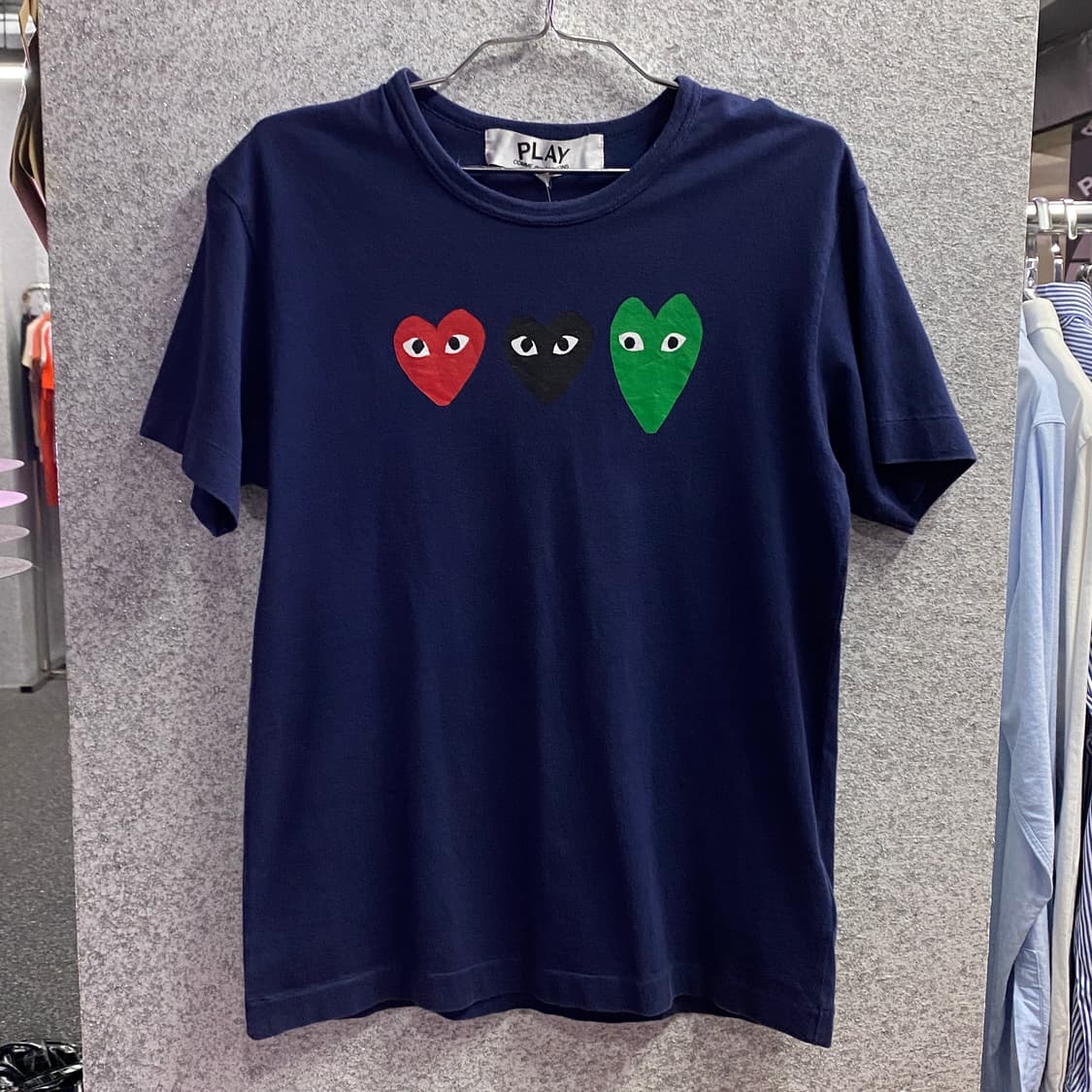 꼼데가르송 멀티로고 네이비 반팔티 B3246 상품이미지2