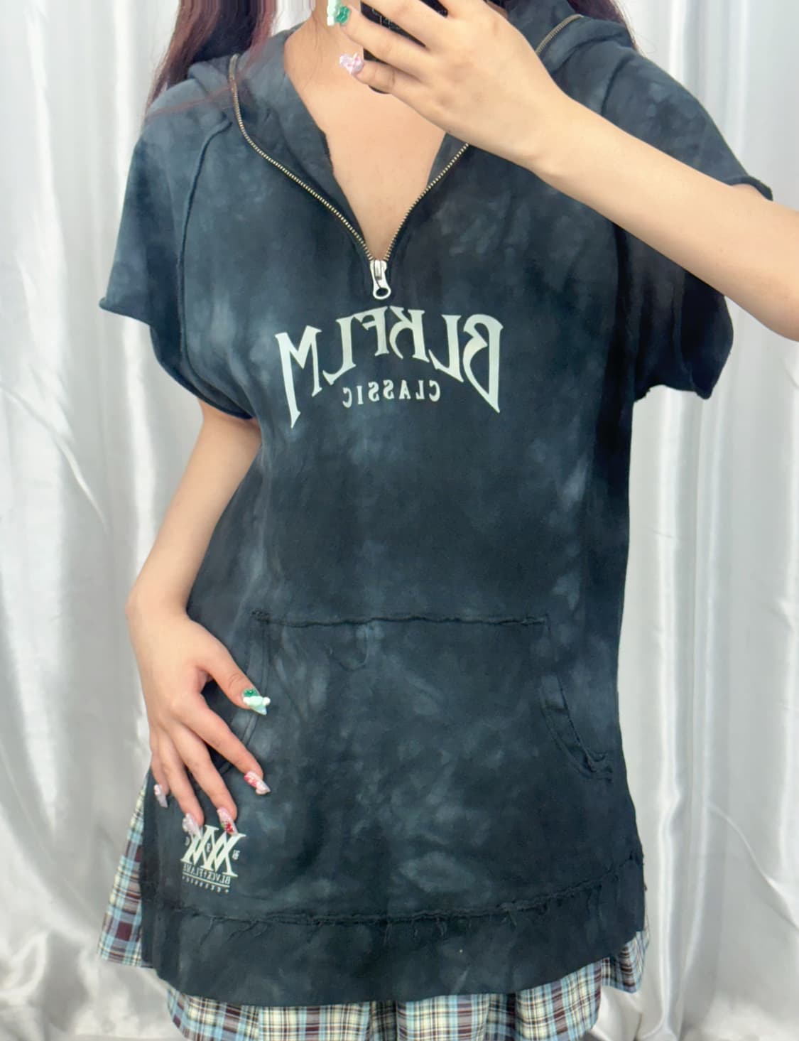 Tie-Dye Lettering Semi-Zipup Hood 상품이미지1