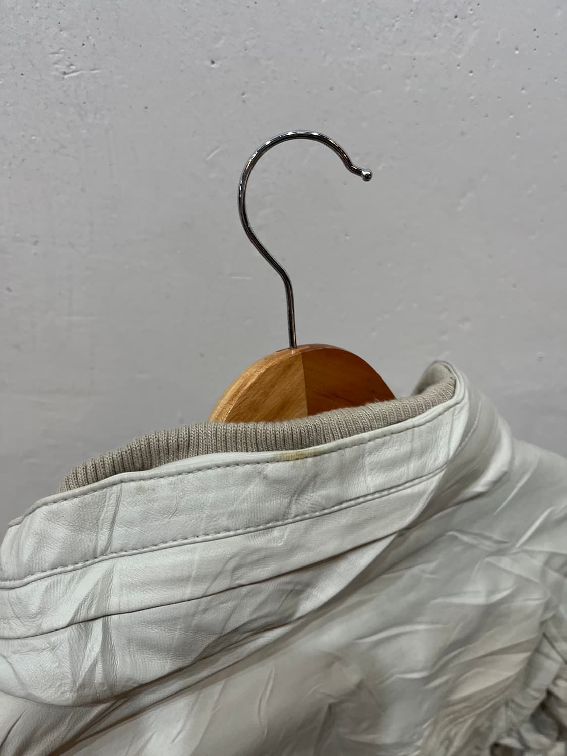 UNIT PLUS 양가죽 하이넥 셔링 자켓 우먼즈 상품이미지4