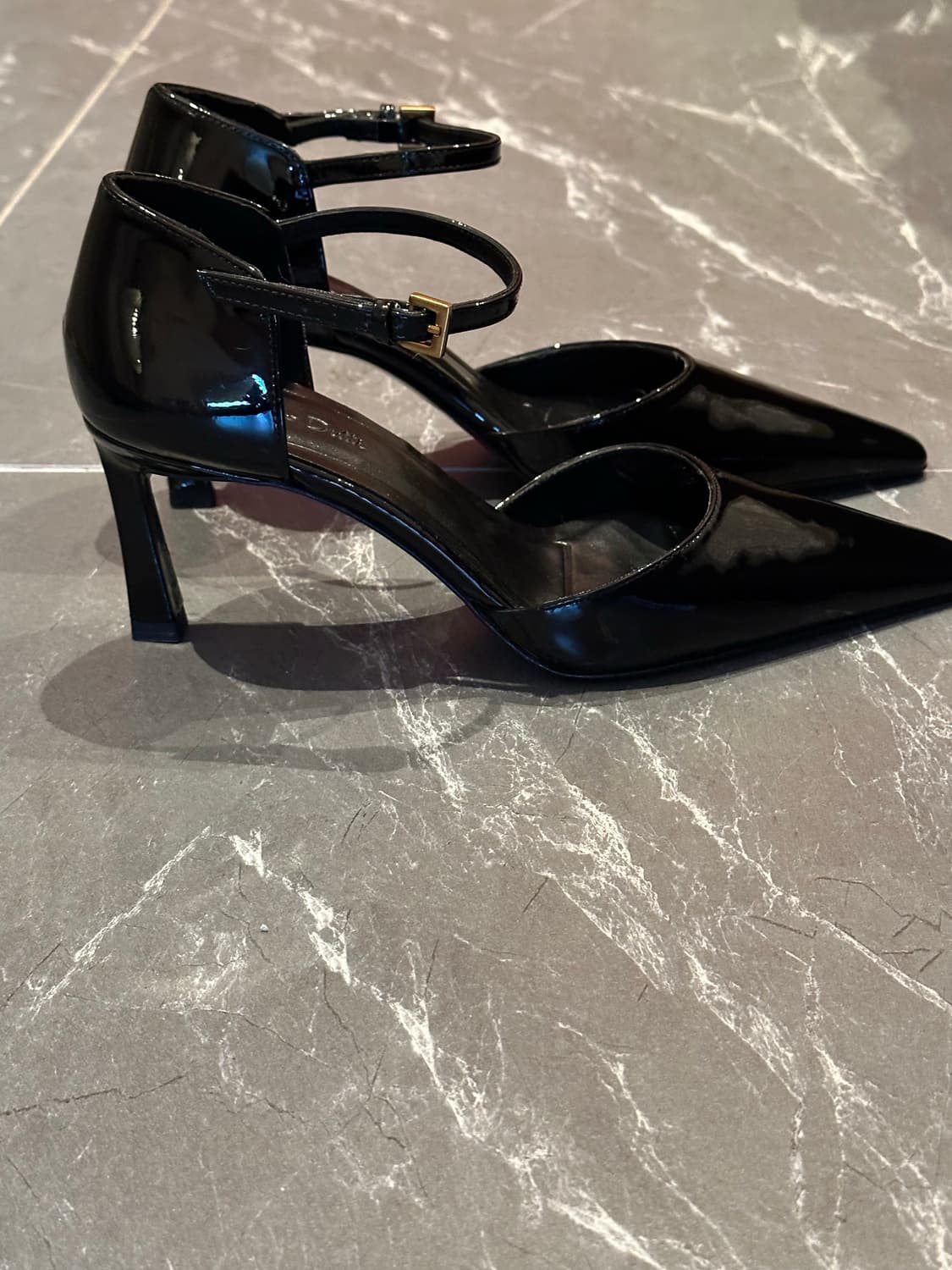 마시모두띠 에나멜 힐 슈즈 38 상품이미지3