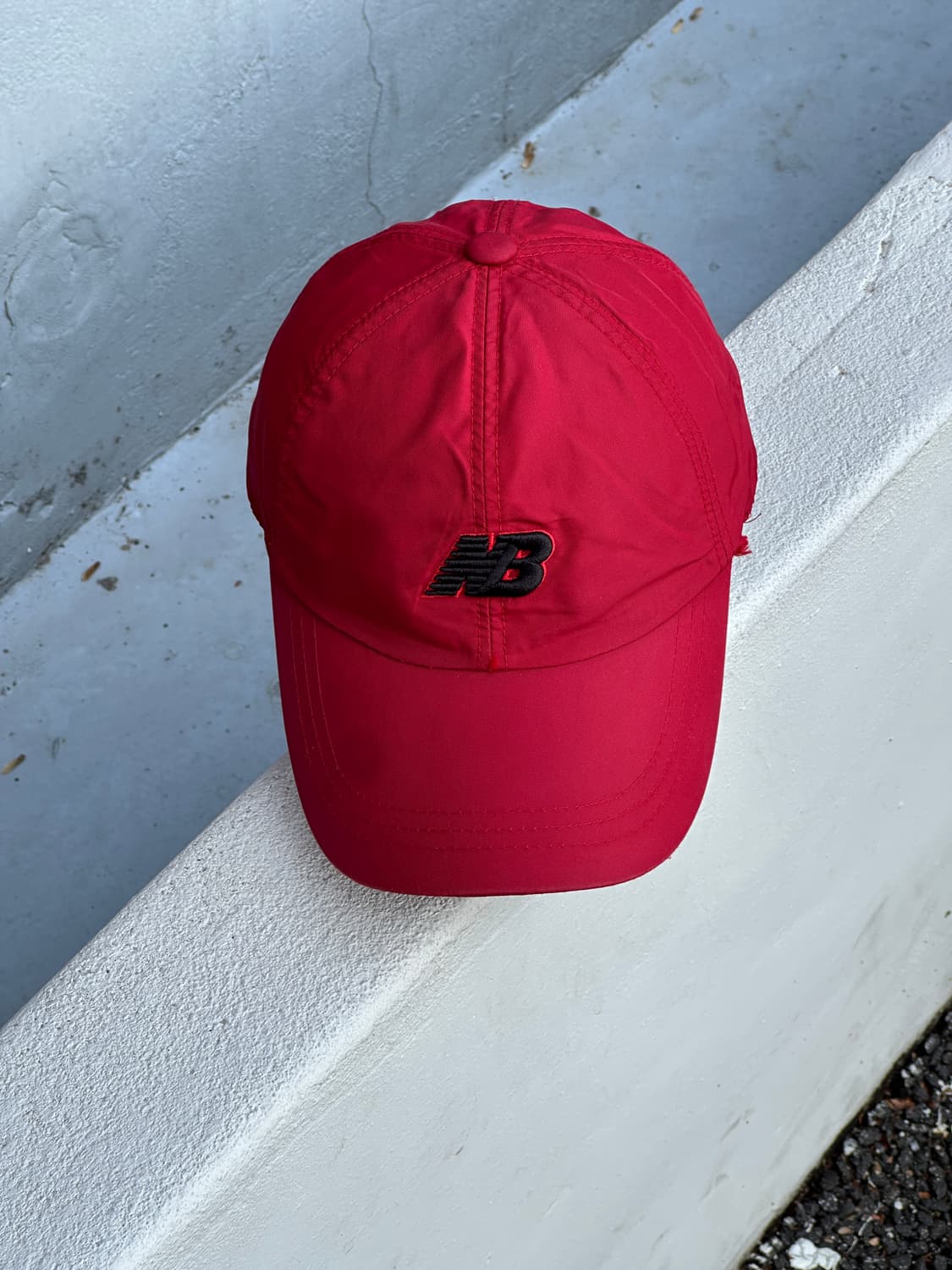 [M] 뉴발란스 로고 레드 나일론 볼캡 모자 상품이미지1