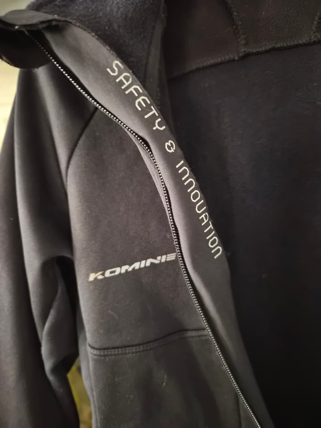 M) 코미네 라이딩 방풍 자켓 팝니다 상품이미지4