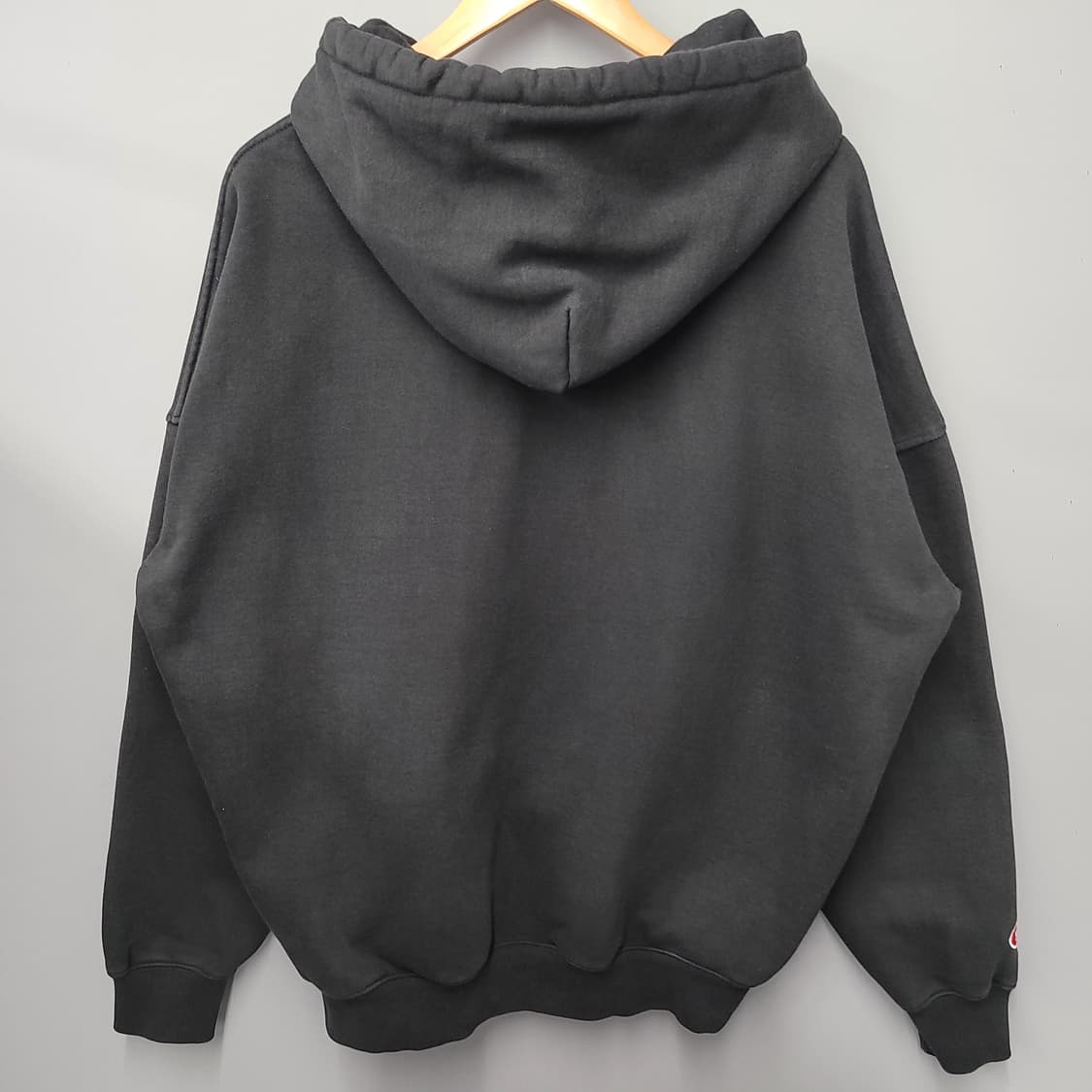 Oioi 오아이오아이 로고 후드티 블랙 상품이미지2