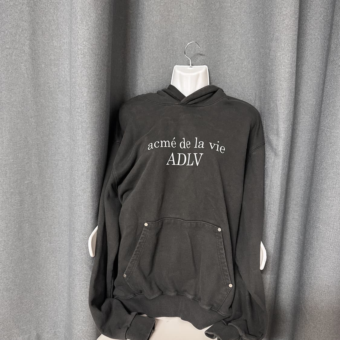 아크메드라비 후드티 상품이미지1