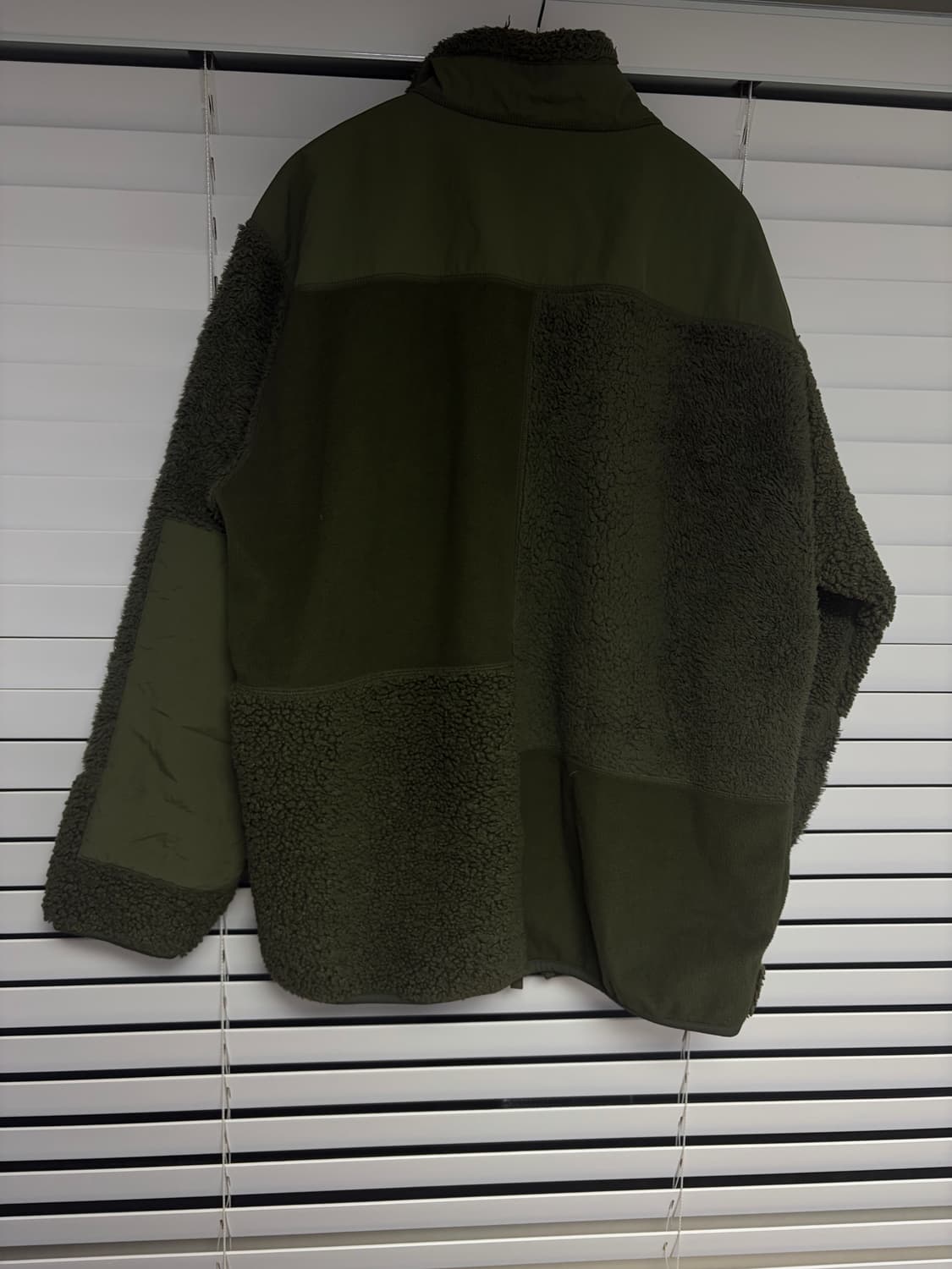 유니클로 엔가 후리스 카키 라지 상품이미지2