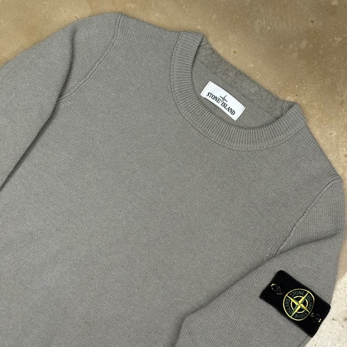 S 스톤아일랜드 와펜 패치 그레이 울 니트 상품이미지1