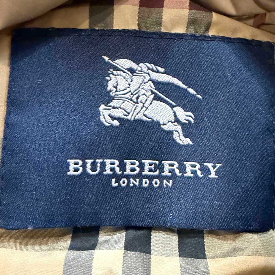 버버리 패디드 후드 포켓 필드 자켓  상품이미지4