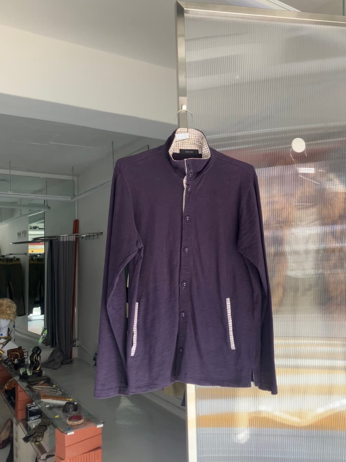 퍼플네이비 버튼카라 롱슬리브 상품이미지1