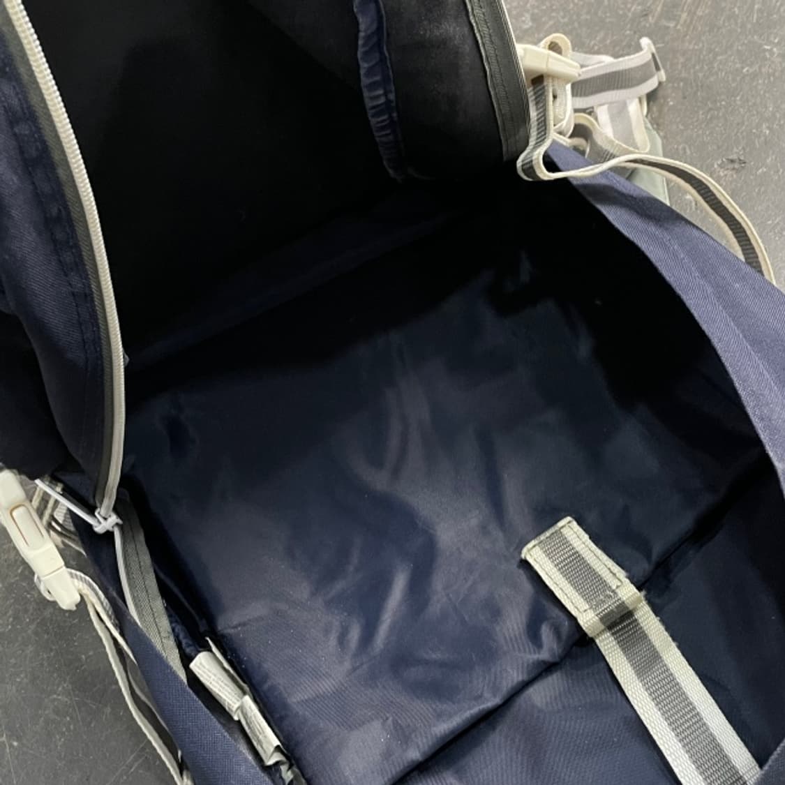 이스트팩 백팩  상품이미지5