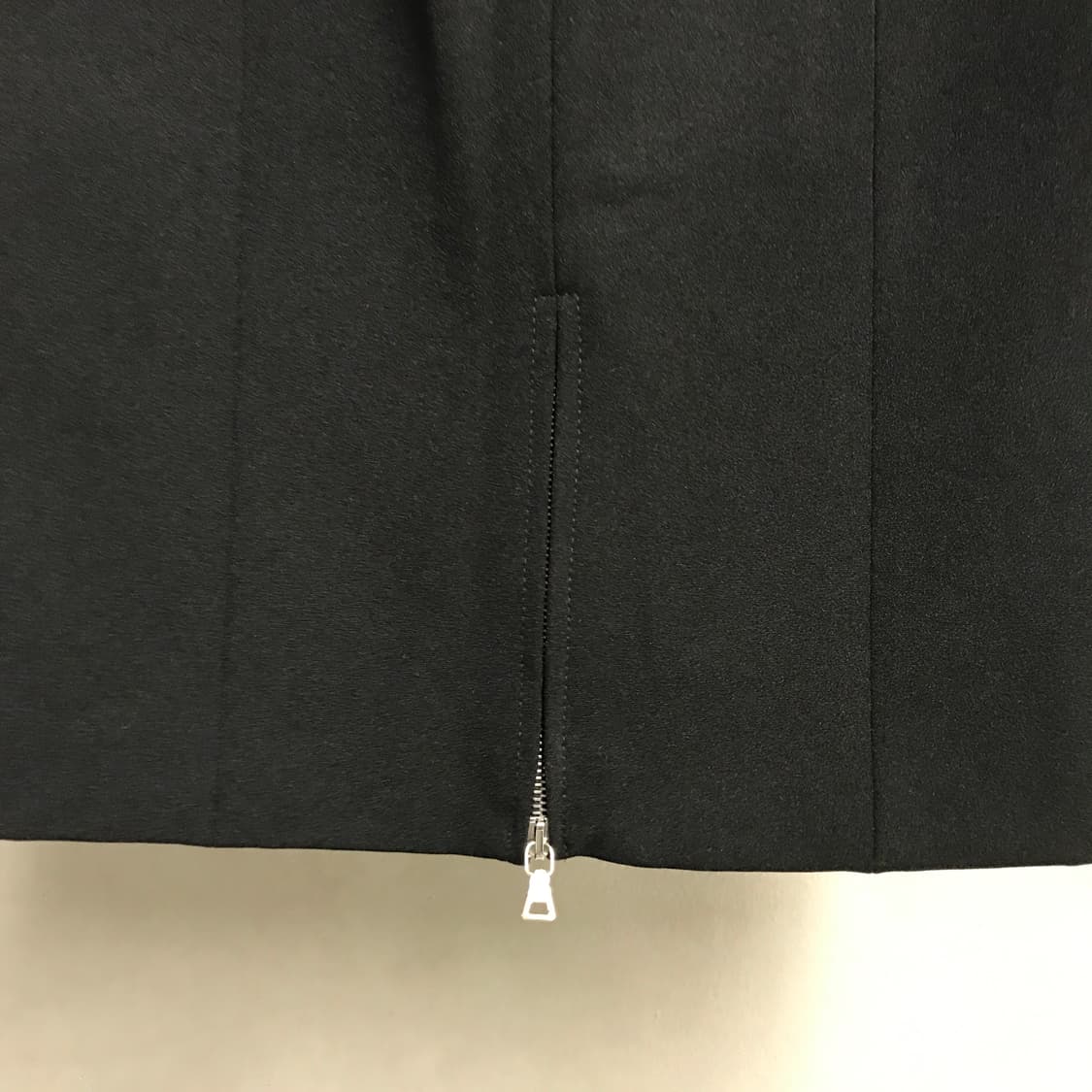 프라다 스포츠 블랙 스커트 42(W) 상품이미지5